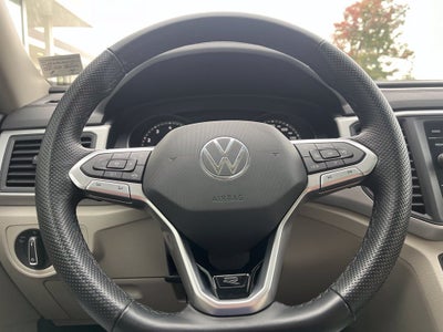 2021 Volkswagen Atlas 3.6L V6 SE w/Technology R-Line AWD | Moonroof | BLIS