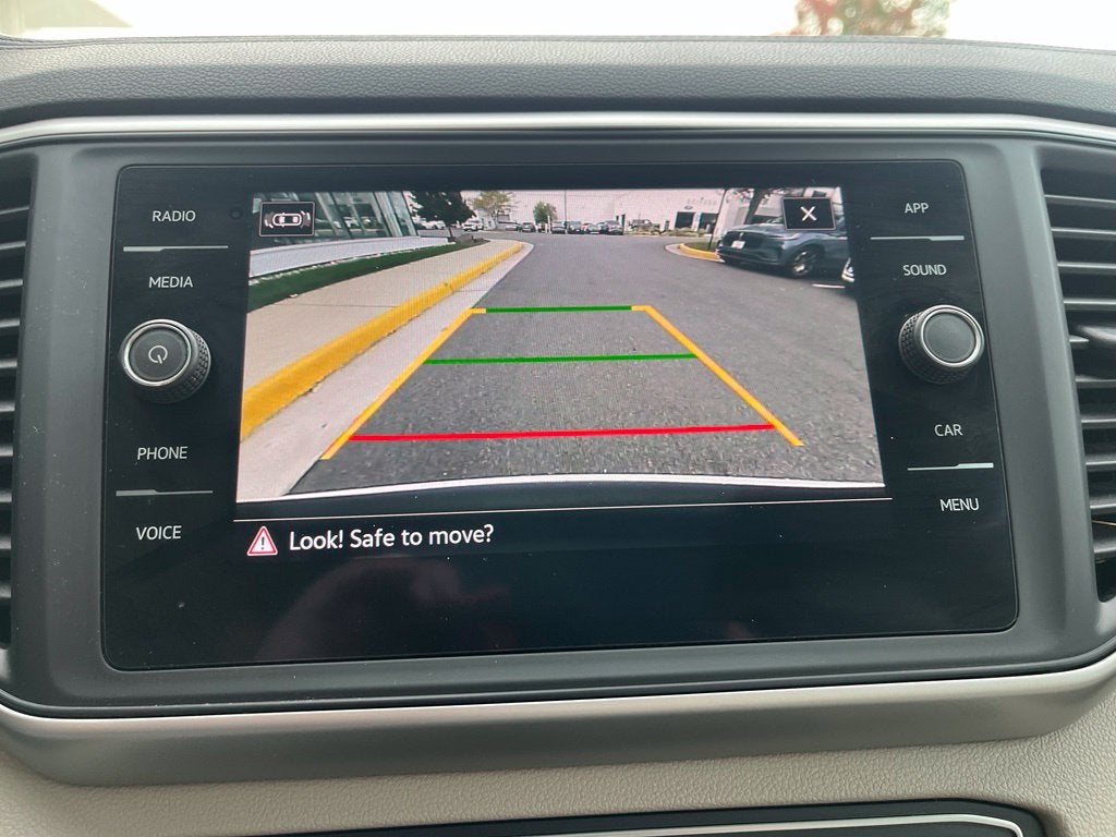 2021 Volkswagen Atlas 3.6L V6 SE w/Technology R-Line AWD | Moonroof | BLIS