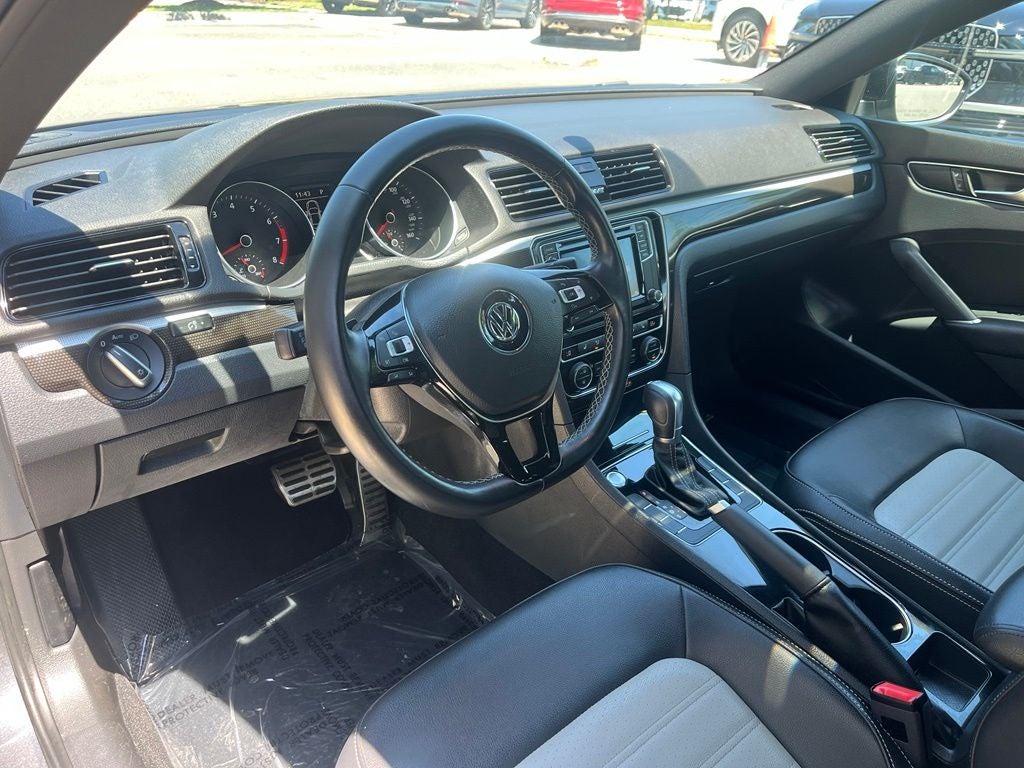2018 Volkswagen Passat 3.6L V6 GT | BLIS | Pano Roof | Heated Seats | Leather