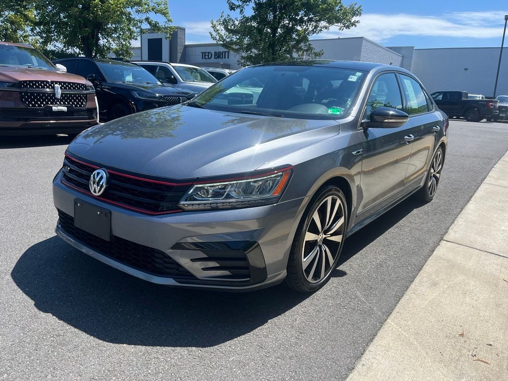 2018 Volkswagen Passat 3.6L V6 GT | BLIS | Pano Roof | Heated Seats | Leather
