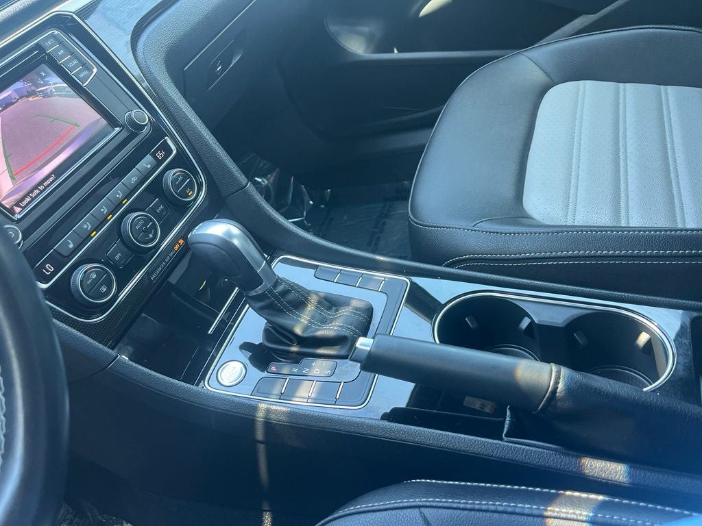 2018 Volkswagen Passat 3.6L V6 GT | BLIS | Pano Roof | Heated Seats | Leather