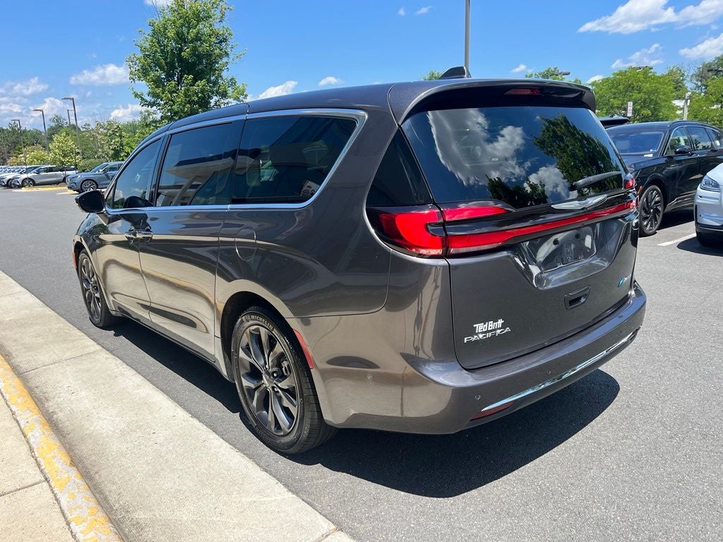 2022 Chrysler Pacifica Hybrid Touring L | 360 Cam | BLIS | Adaptive Cruise