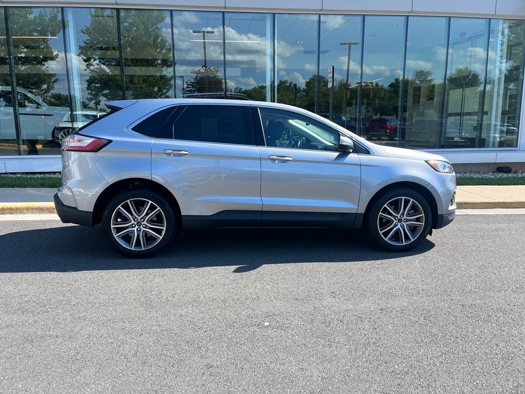2022 Ford Edge Titanium AWD | Pano Roof | BLIS | Trailer Tow Pkg
