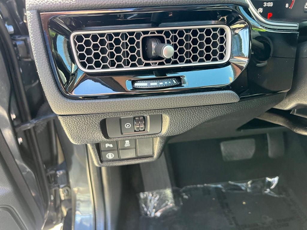 2024 Honda Civic Touring | Nav | Moonroof | BLIS | BOSE Sound