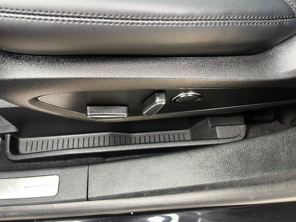 2023 Lincoln Nautilus Reserve AWD | Pano Roof | 360 Cam | BLIS