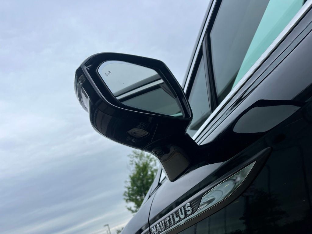 2023 Lincoln Nautilus Reserve AWD | Pano Roof | 360 Cam | BLIS | Remote Start