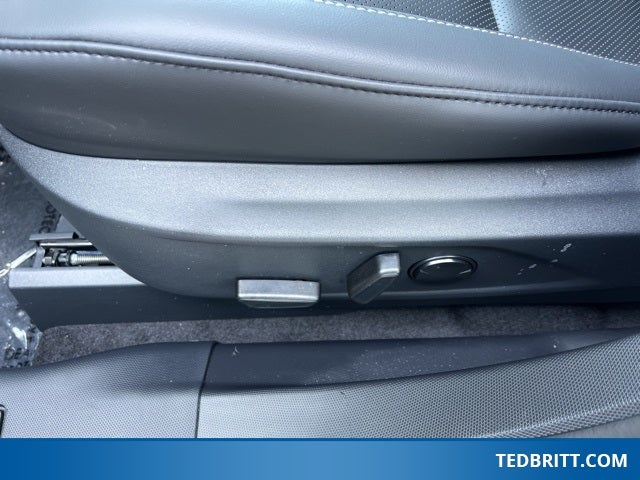 2025 Ford Mustang Mach-E Premium AWD | Glass Roof | 360 Cam | Heated Seats