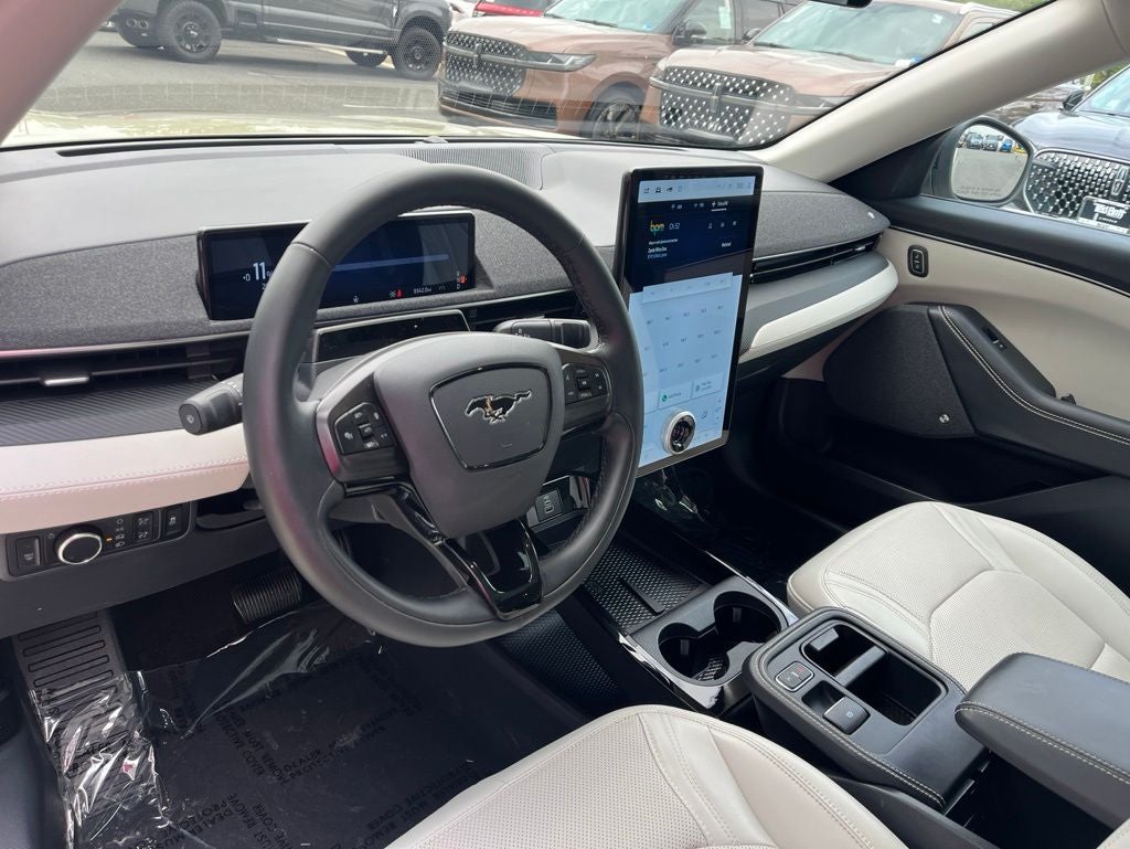 2025 Ford Mustang Mach-E Premium AWD | Glass Roof | 360 Cam | Htd & Vent Seats