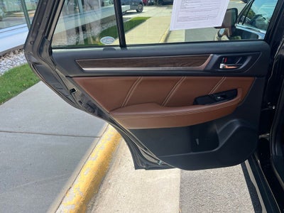 2018 Subaru Outback 2.5i Touring | Power Moonroof | BLIS | Adaptive Cruise