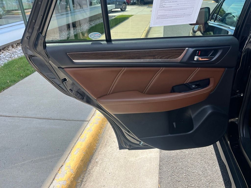 2018 Subaru Outback 2.5i Touring | Power Moonroof | BLIS | Adaptive Cruise