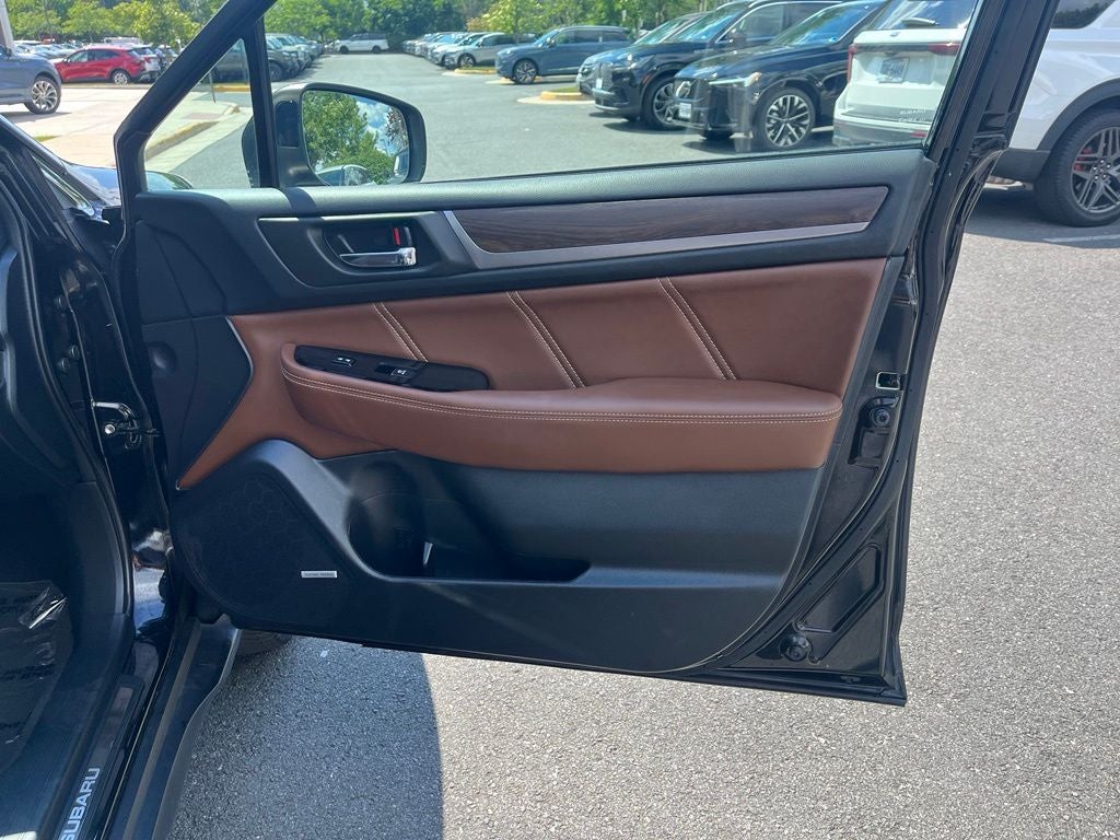 2018 Subaru Outback 2.5i Touring | Power Moonroof | BLIS | Adaptive Cruise