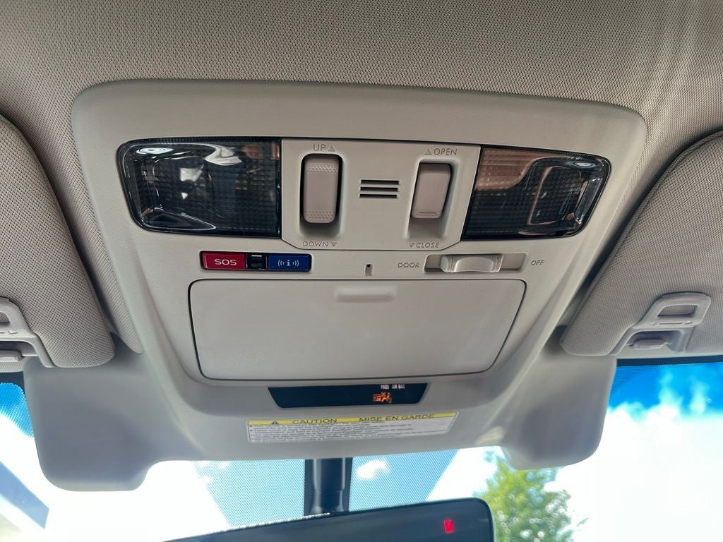 2018 Subaru Outback 2.5i Touring | Power Moonroof | BLIS | Adaptive Cruise