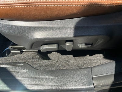 2018 Subaru Outback 2.5i Touring | Power Moonroof | BLIS | Adaptive Cruise