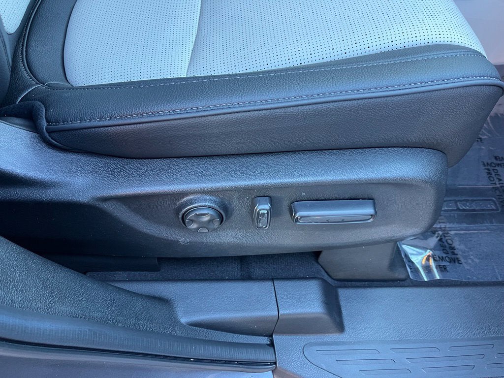 2026 Honda Odyssey Elite | Moonroof | Htd/Vent Seats | LKAS | BLIS