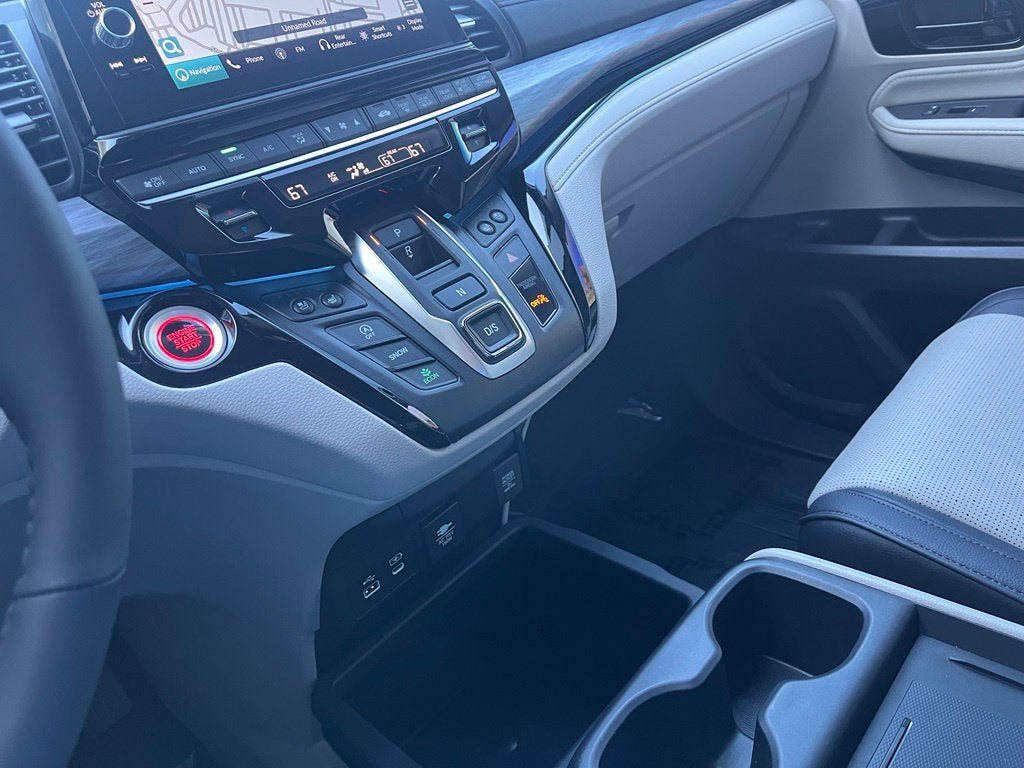 2026 Honda Odyssey Elite | Moonroof | Htd/Vent Seats | LKAS | BLIS