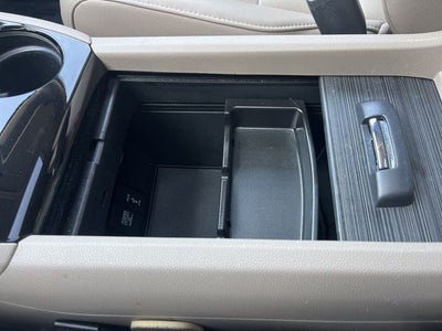 2016 Honda Pilot Touring AWD | Moonroof | Heated Seats | Power Lifgtgate