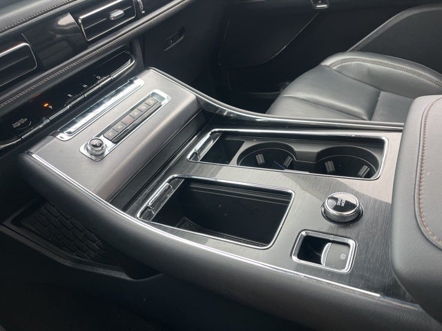 2025 Lincoln Aviator Livery AWD | Pano Roof | 360 Camera | BLIS | BlueCruise