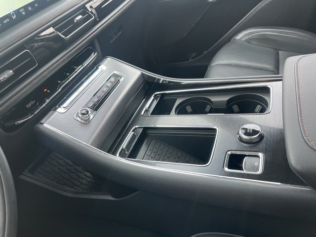 2025 Lincoln Aviator Premiere 4WD | Pano Roof | 360 Camera | 21" Wheels