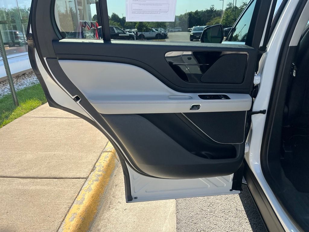 2026 Lincoln Aviator Premiere AWD | 360 Cam | BLIS | HUD | BlueCruise