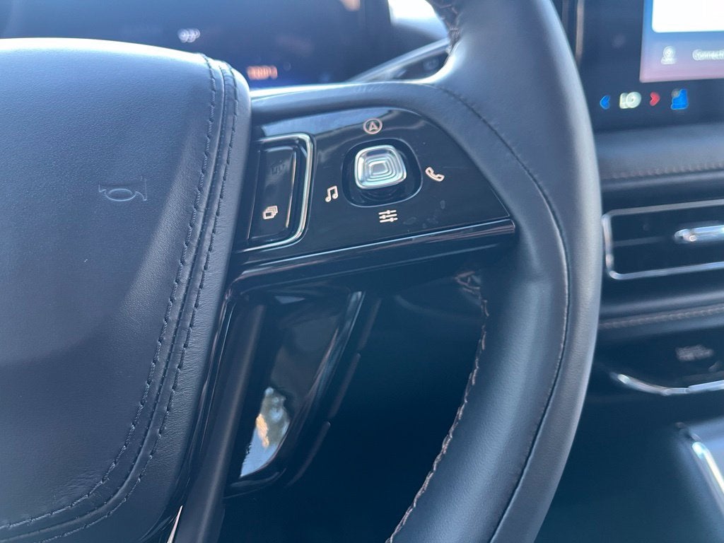 2026 Lincoln Aviator Premiere III AWD | Pano Roof | HUD | 360 Cam | LKAS