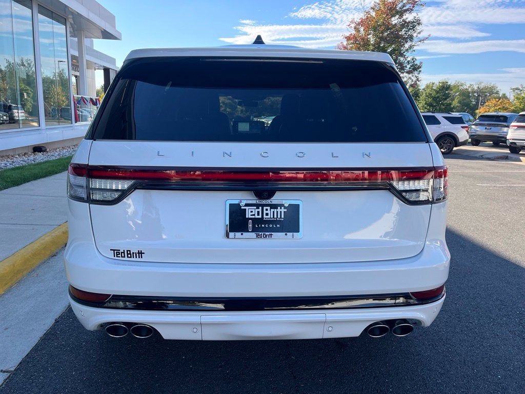 2026 Lincoln Aviator Premiere III AWD | Pano Roof | HUD | 360 Cam | LKAS