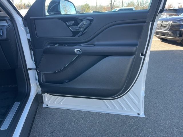 2024 Lincoln Aviator Premiere 4WD | Pano Roof | 360 Cam | Trailer Tow Pkg