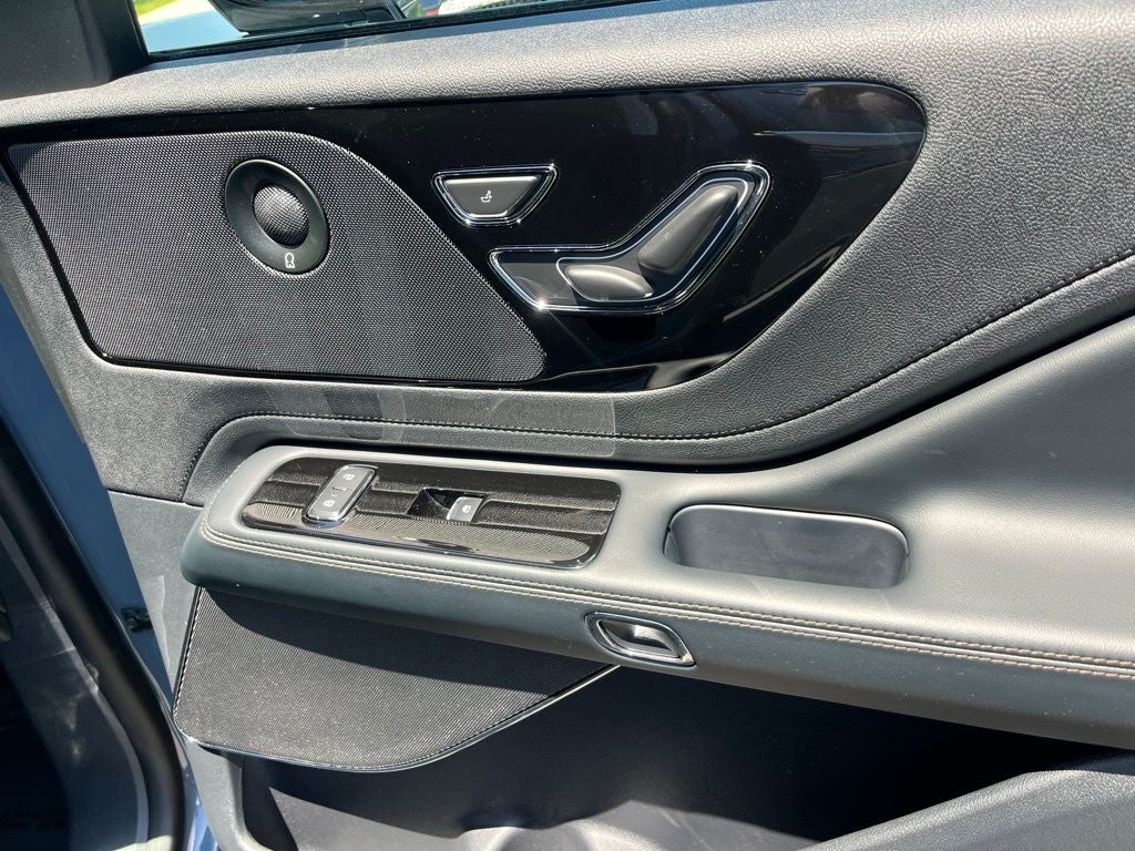 2026 Lincoln Aviator Premiere III AWD | Pano Roof | 360 Cam | BLIS | HUD