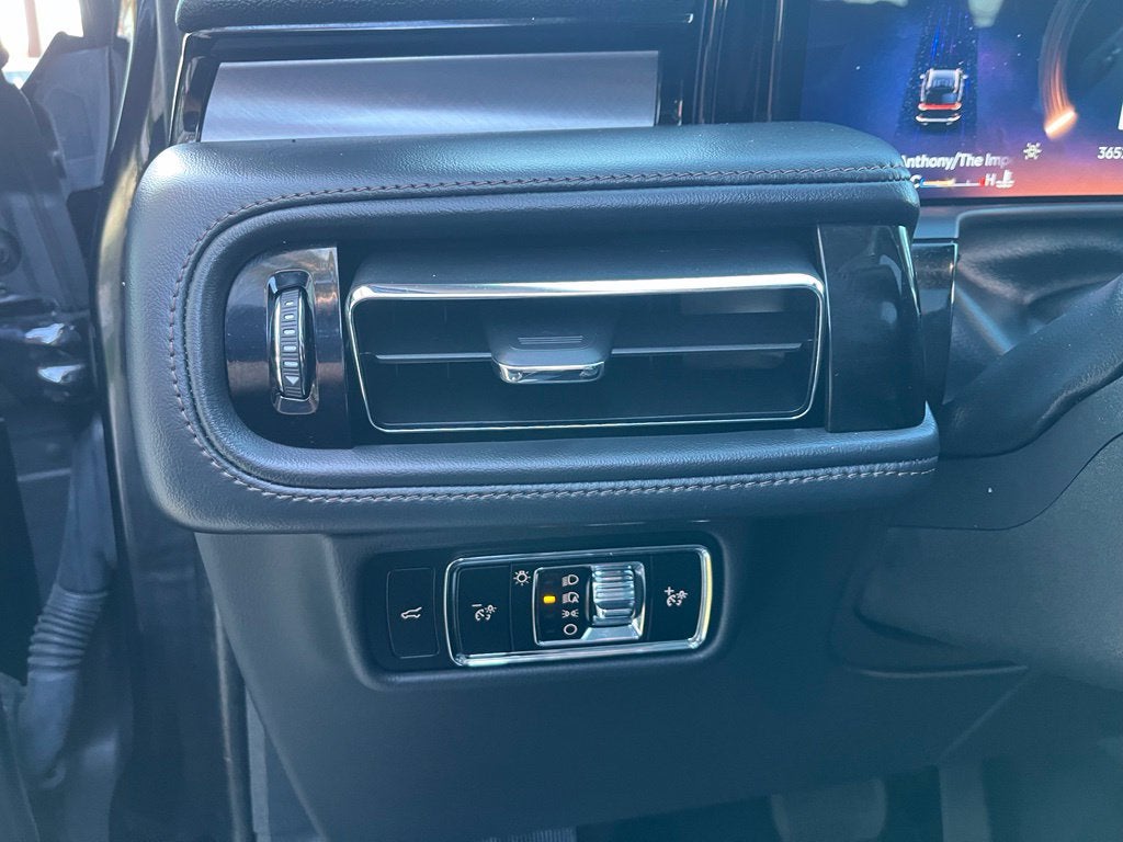 2025 Lincoln Aviator Premiere AWD | Pano Roof | 360 Cam | BLIS | BlueCruise