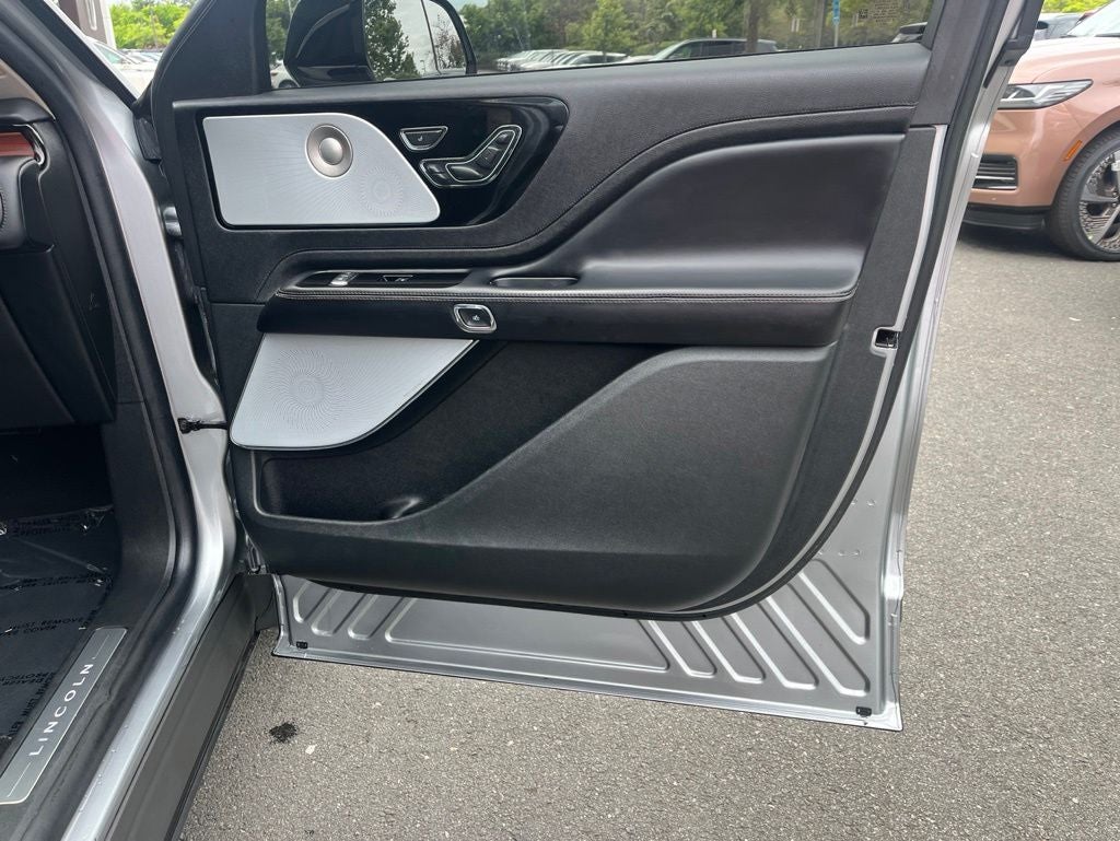 2023 Lincoln Aviator Reserve AWD | Pano Roof | 360 Cam | Luxury Pkg