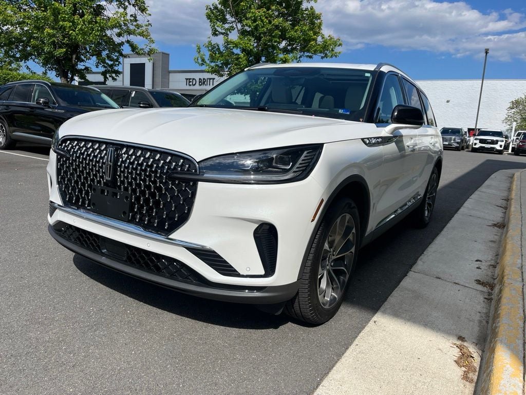 2026 Lincoln Aviator Reserve | Bluecruise | Illumination Pack | Pano Moonroof