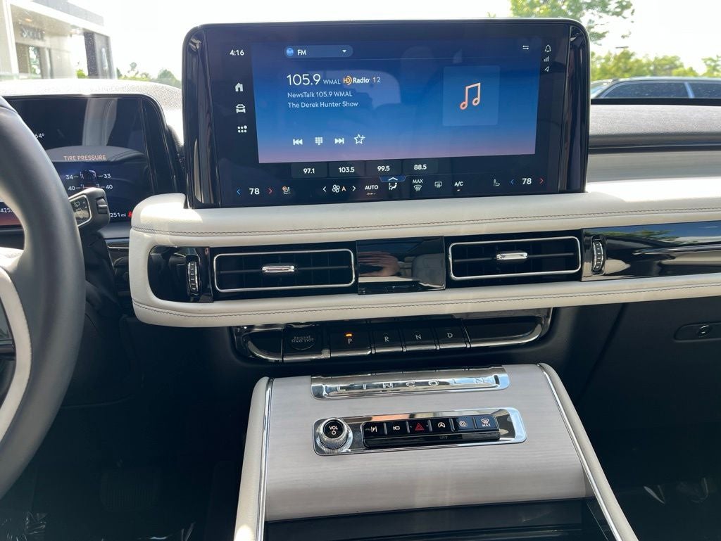 2026 Lincoln Aviator Reserve | Bluecruise | Illumination Pack | Pano Moonroof