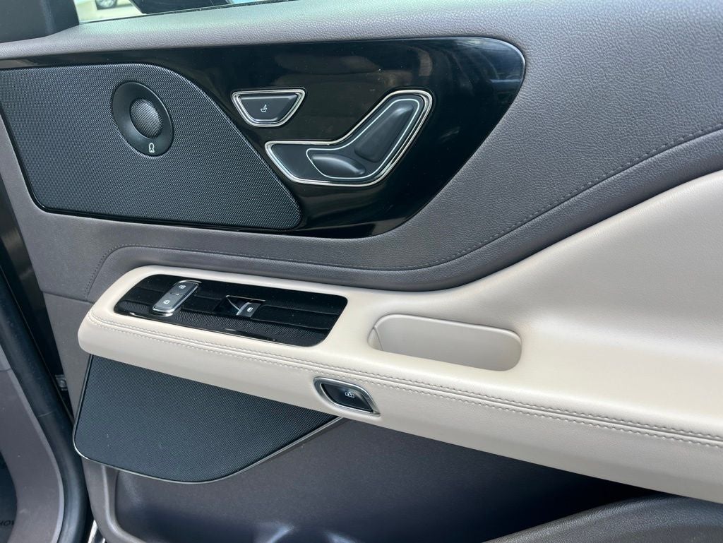 2020 Lincoln Aviator Reserve | 360 Cam | Heated Front Seats | Remote Start |