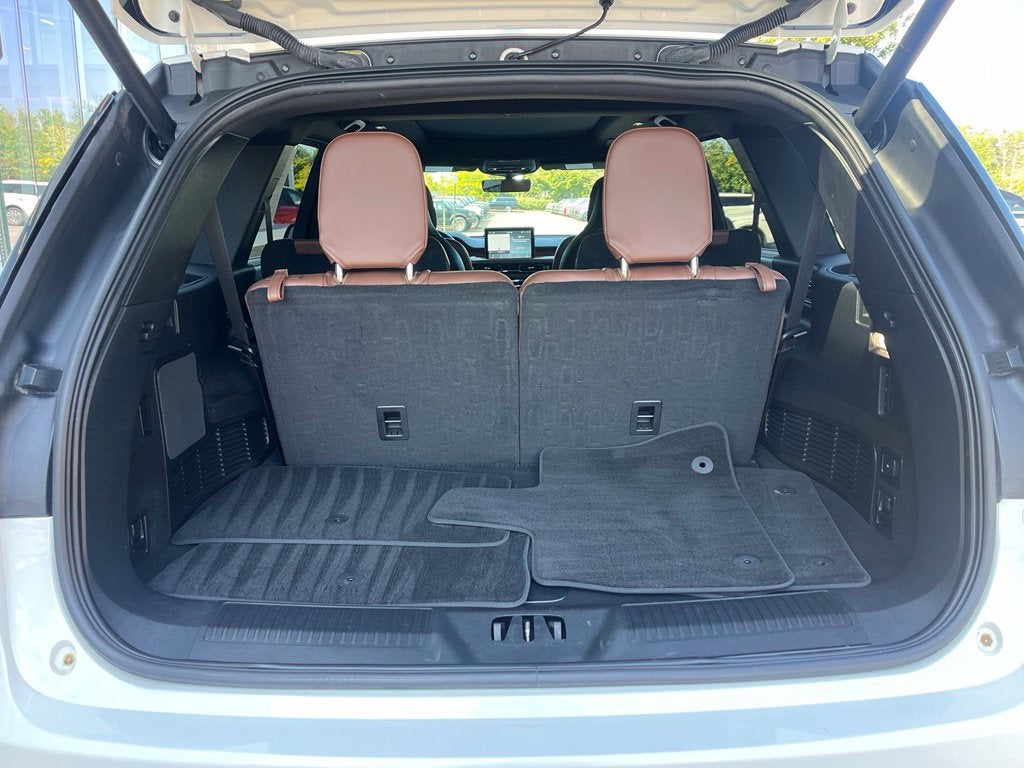 2024 Lincoln Aviator Reserve AWD | Luxury Pkg | Illumination Pkg | Pano Roof