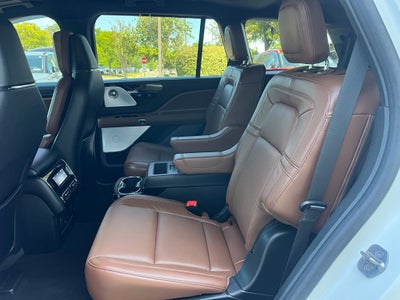 2024 Lincoln Aviator Reserve AWD | Luxury Pkg | Illumination Pkg | Pano Roof