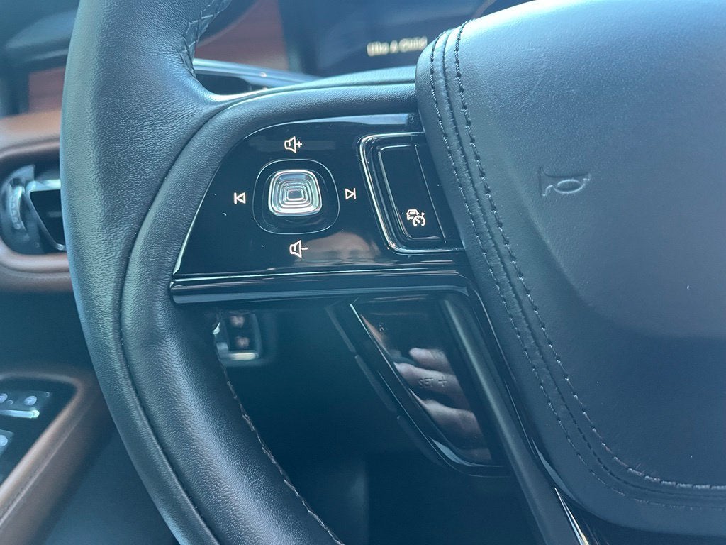 2024 Lincoln Aviator Reserve AWD | Luxury Pkg | Illumination Pkg | Pano Roof