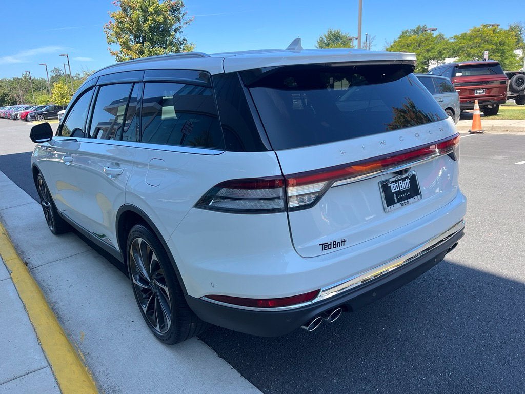 2024 Lincoln Aviator Reserve AWD | Luxury Pkg | Illumination Pkg | Pano Roof