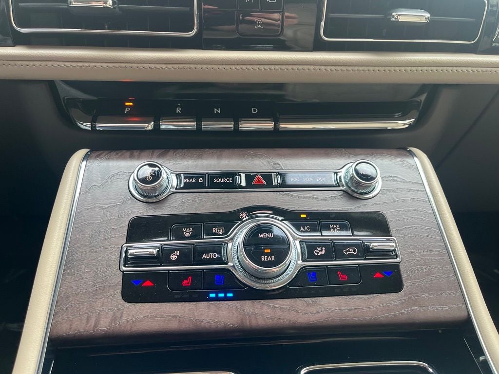 2024 Lincoln Aviator Reserve AWD | Pano Roof | 360 Cam | BLIS | Lux Pkg