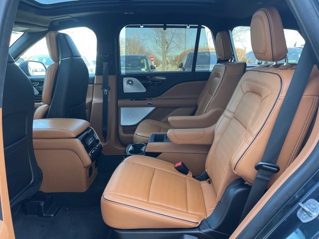 2023 Lincoln Aviator Black Label AWD | Pano Roof | 360 Cam | BLIS | Tow Pkg
