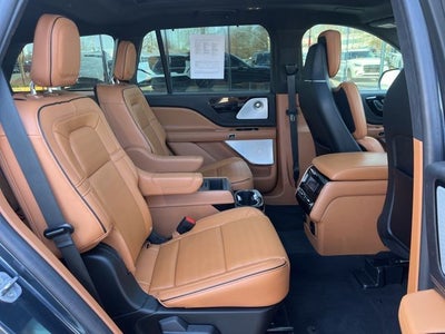 2023 Lincoln Aviator Black Label AWD | Pano Roof | 360 Cam | BLIS | Tow Pkg