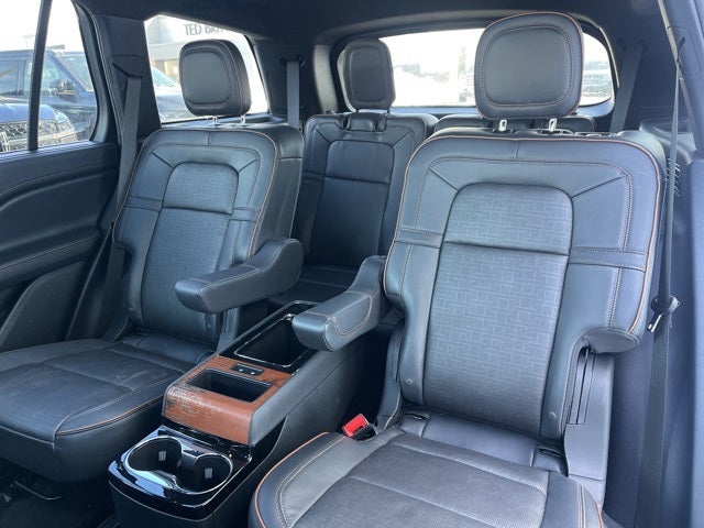 2025 Lincoln Aviator Black Label AWD | Jet Appear Pkg | Pano Roof | 360 Camera