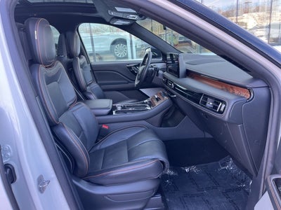 2025 Lincoln Aviator Black Label AWD | Jet Appear Pkg | Pano Roof | 360 Camera