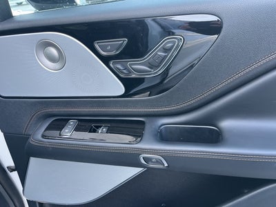 2025 Lincoln Aviator Black Label AWD | Jet Appear Pkg | Pano Roof | 360 Camera