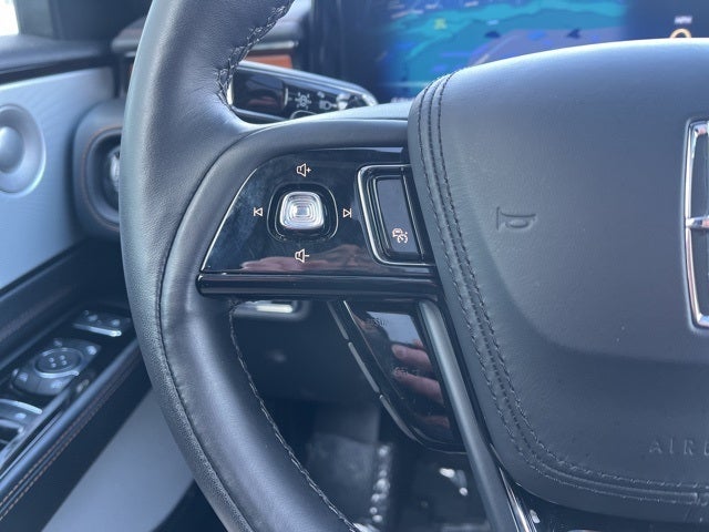 2025 Lincoln Aviator Black Label AWD | Jet Appear Pkg | Pano Roof | 360 Camera