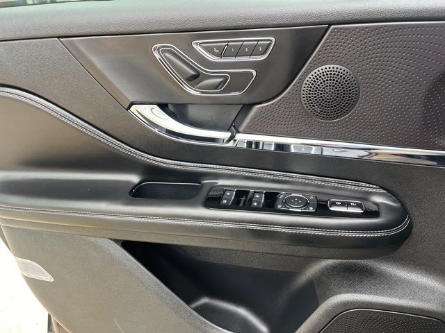 2023 Lincoln Corsair Standard | Heated Seats | BLIS | Adaptive Cruise Control