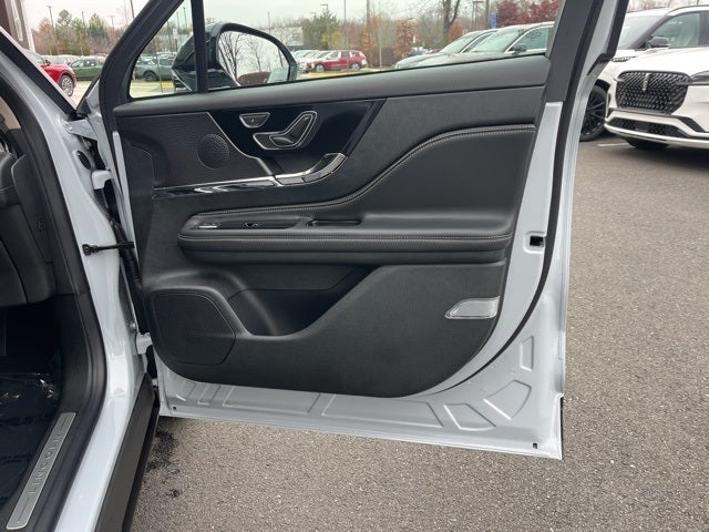 2025 Lincoln Corsair Reserve AWD | 360 Camera | Pano Roof | BLIS | Towing Pkg