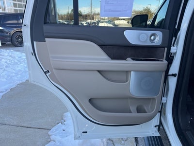 2023 Lincoln Navigator Reserve 4WD | Pano Roof | 360 Camera | Monochromatic Pkg