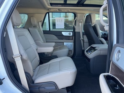2023 Lincoln Navigator Reserve 4WD | Pano Roof | 360 Camera | Monochromatic Pkg