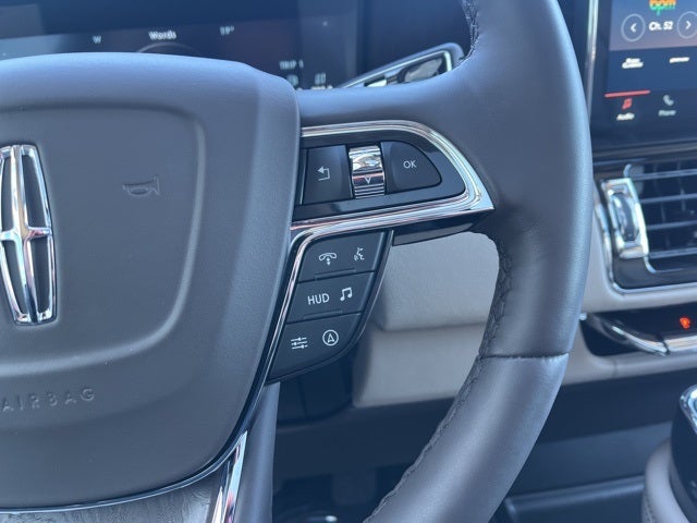 2023 Lincoln Navigator Reserve 4WD | Pano Roof | 360 Camera | Monochromatic Pkg