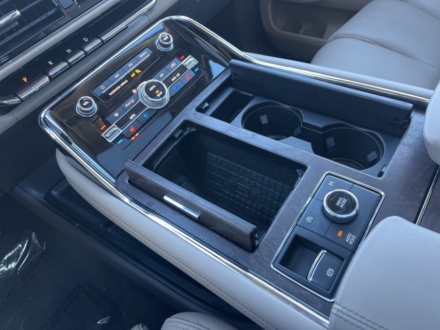 2023 Lincoln Navigator Reserve 4WD | Pano Roof | 360 Camera | Monochromatic Pkg