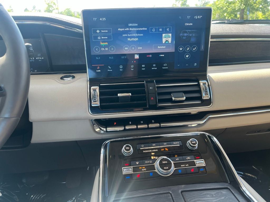 2022 Lincoln Navigator Standard 4WD | Pano Roof | 360 Camera | BLIS